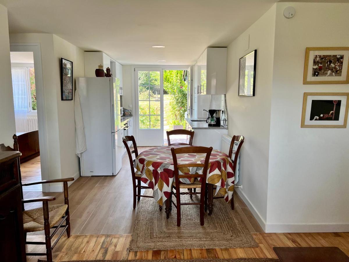 Saint Jean Pied De Port: Nere Nahia Apartment Exterior photo