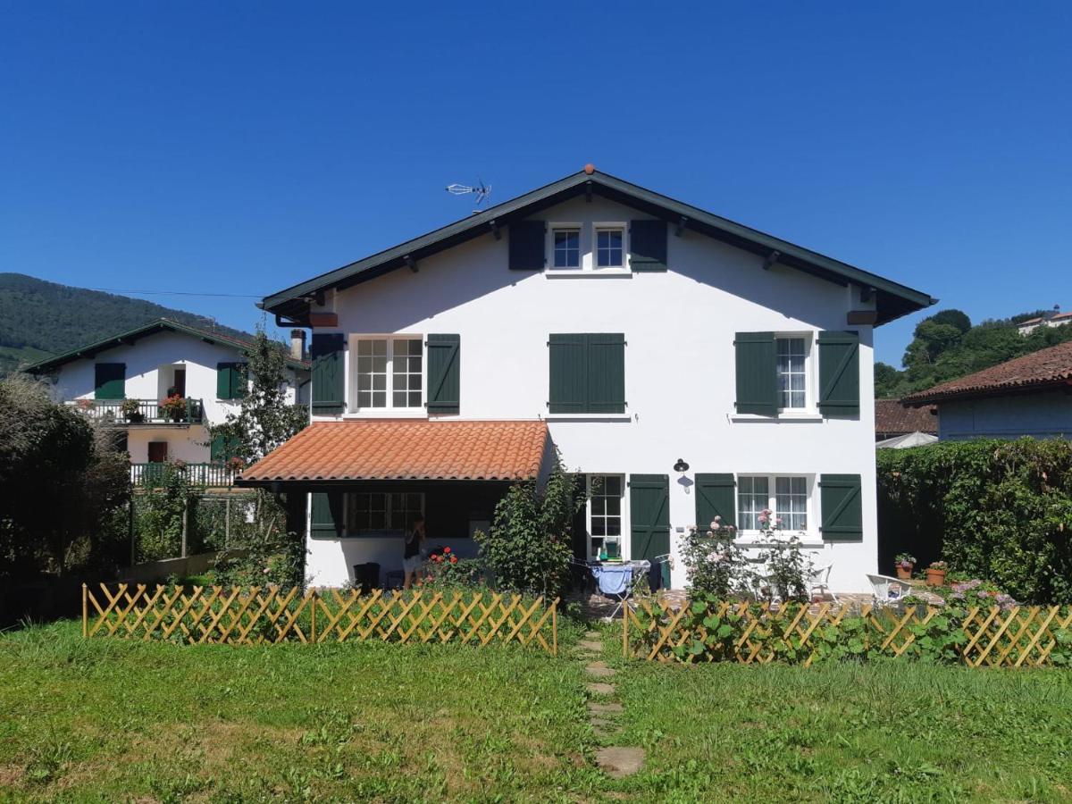 Saint Jean Pied De Port: Nere Nahia Apartment Exterior photo